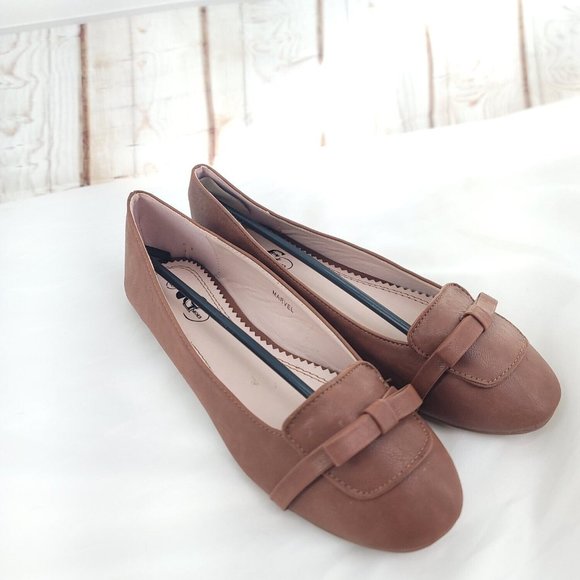 GC Womens Marvel Brown Leather Round Toe Slip On Loafer Shoes Size 8.5 - Picture 4 of 13